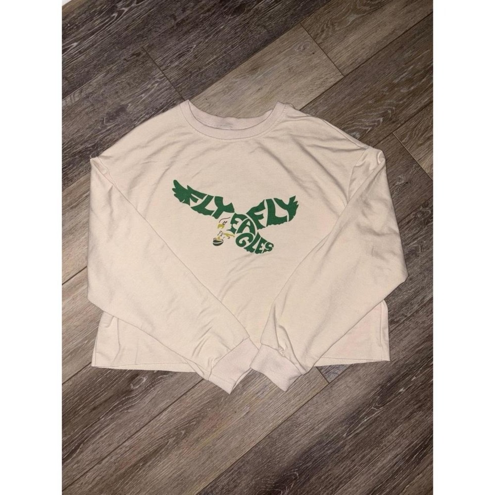 Philadelphia Eagles Women's Cream Sweatshirt